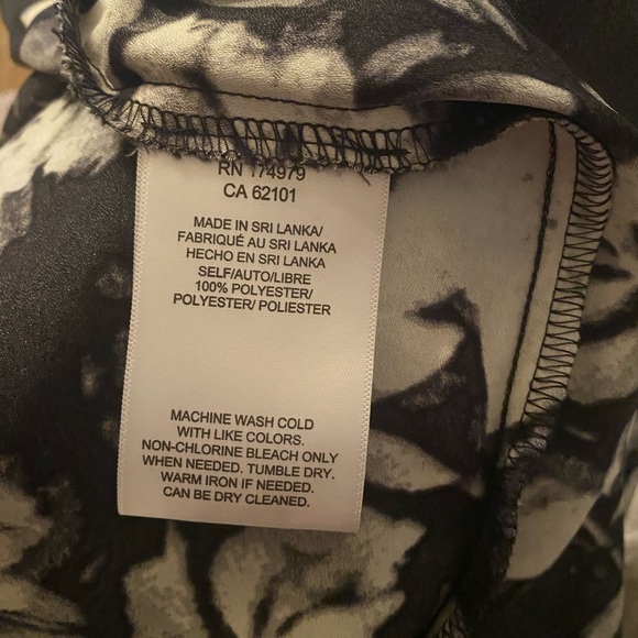 (Sold) BCBGMAXAZRIA HALTER Dress SIZE L - Picture 5 of 5